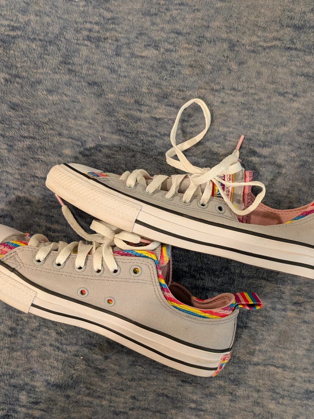 Converse Low Top Sneakers — Light Gray with Rainbow Trim